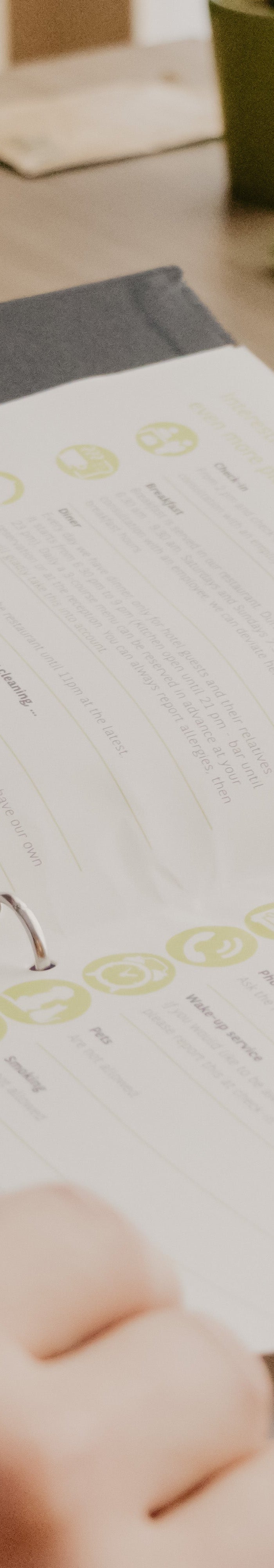 Hotel Room & Welcome Folders (Displays)