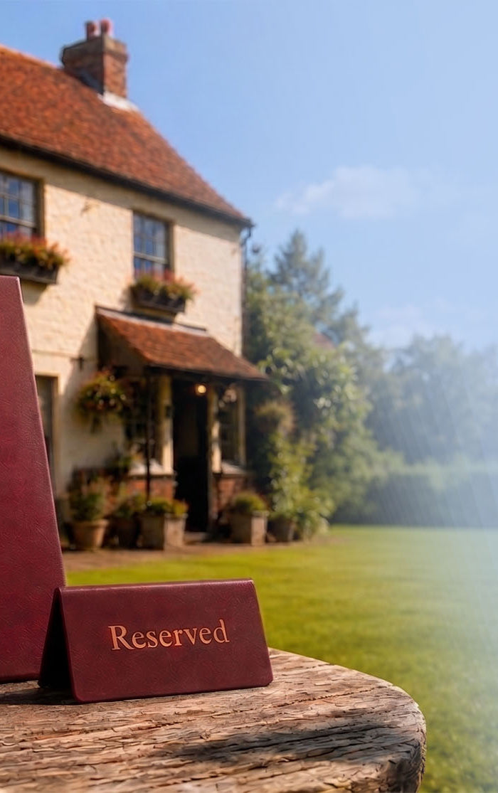 <h1><strong>Water-resistant menu covers</strong></h1><h5><strong>Durable and stunning</strong></h5>